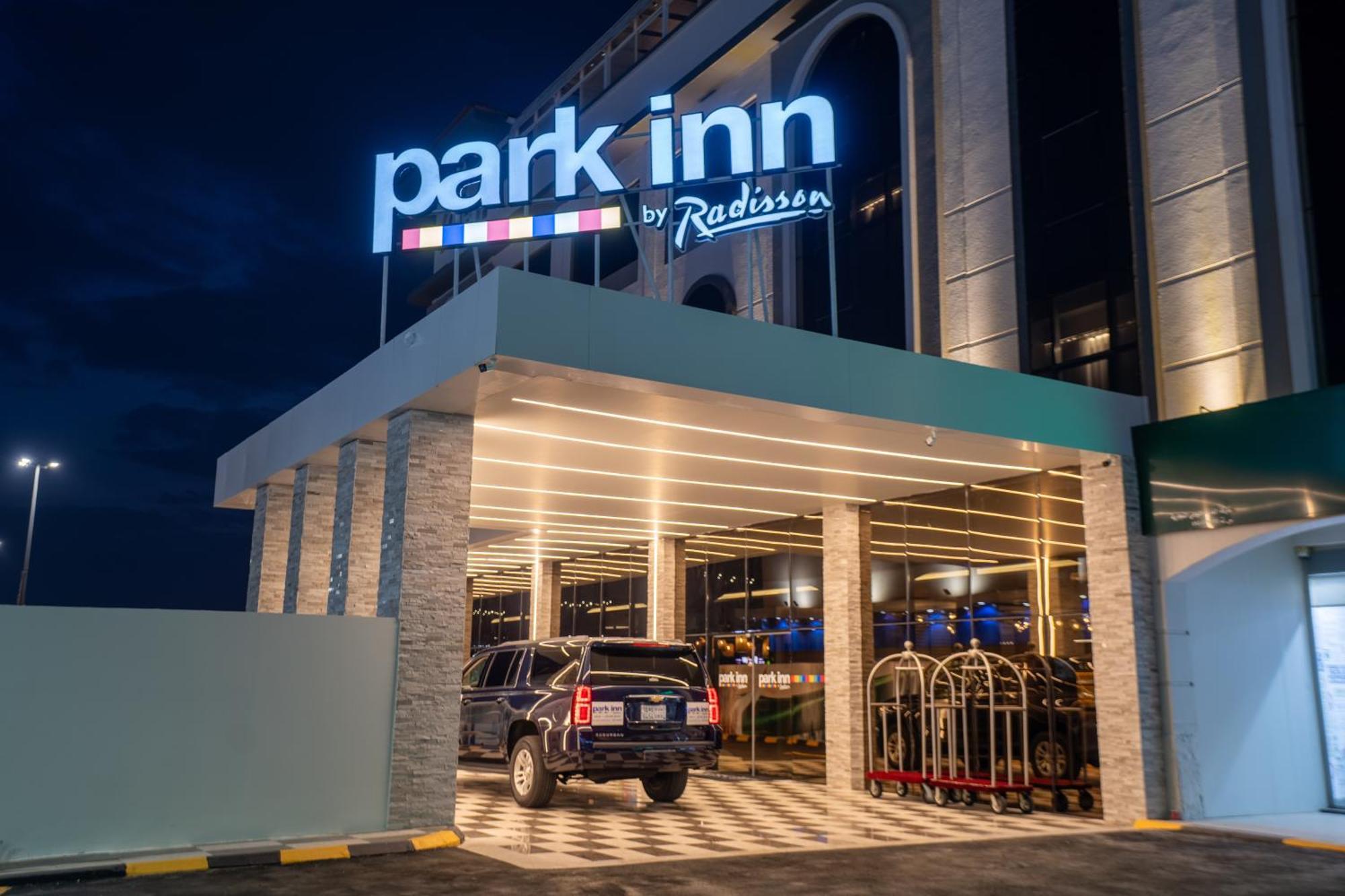 Park Inn By Radisson ナジュラーン エクステリア 写真